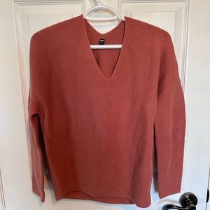LAST CHANCE! UNIQLO sweater